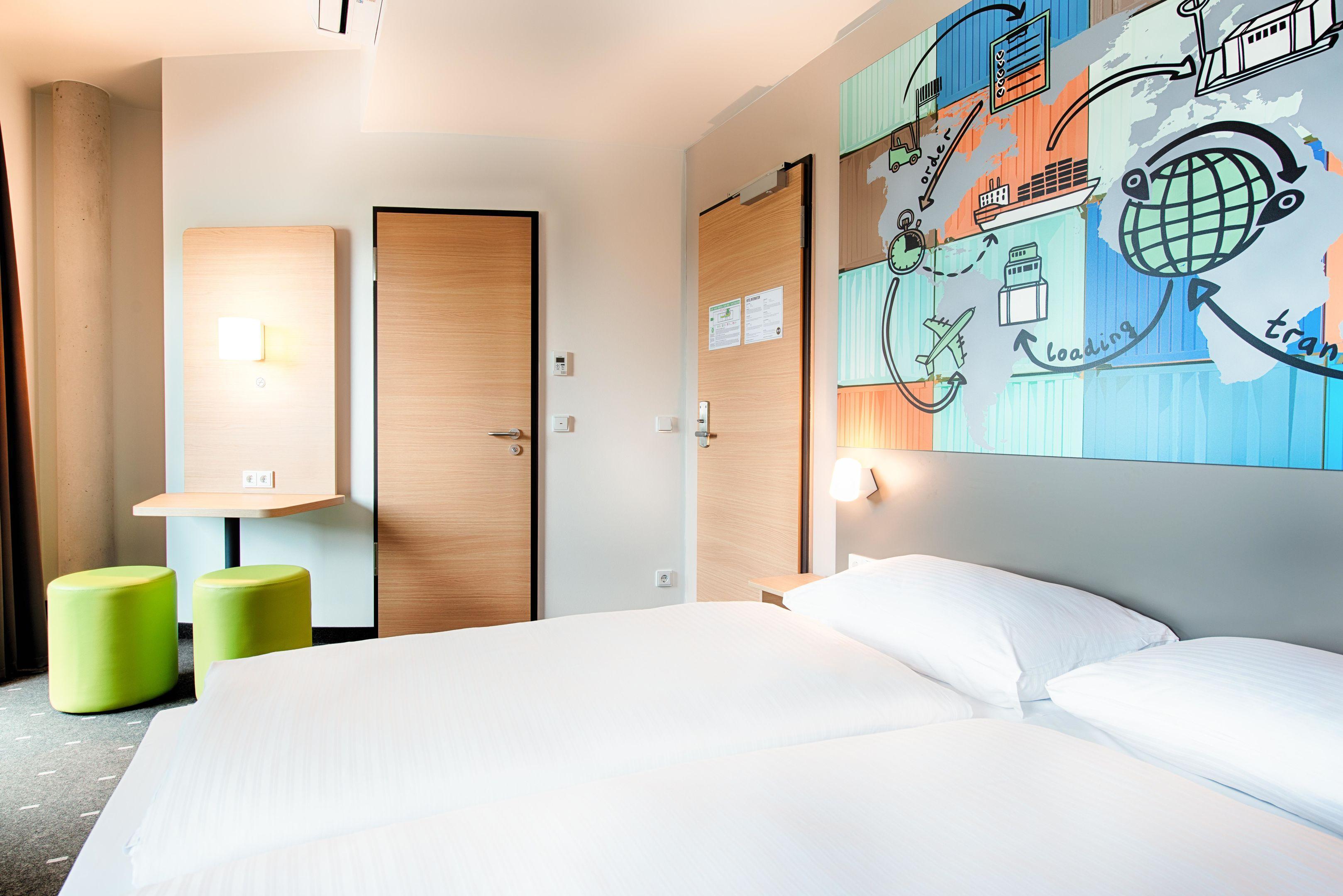 B&B Hotel Stuttgart-Neckarhafen ภายนอก รูปภาพ