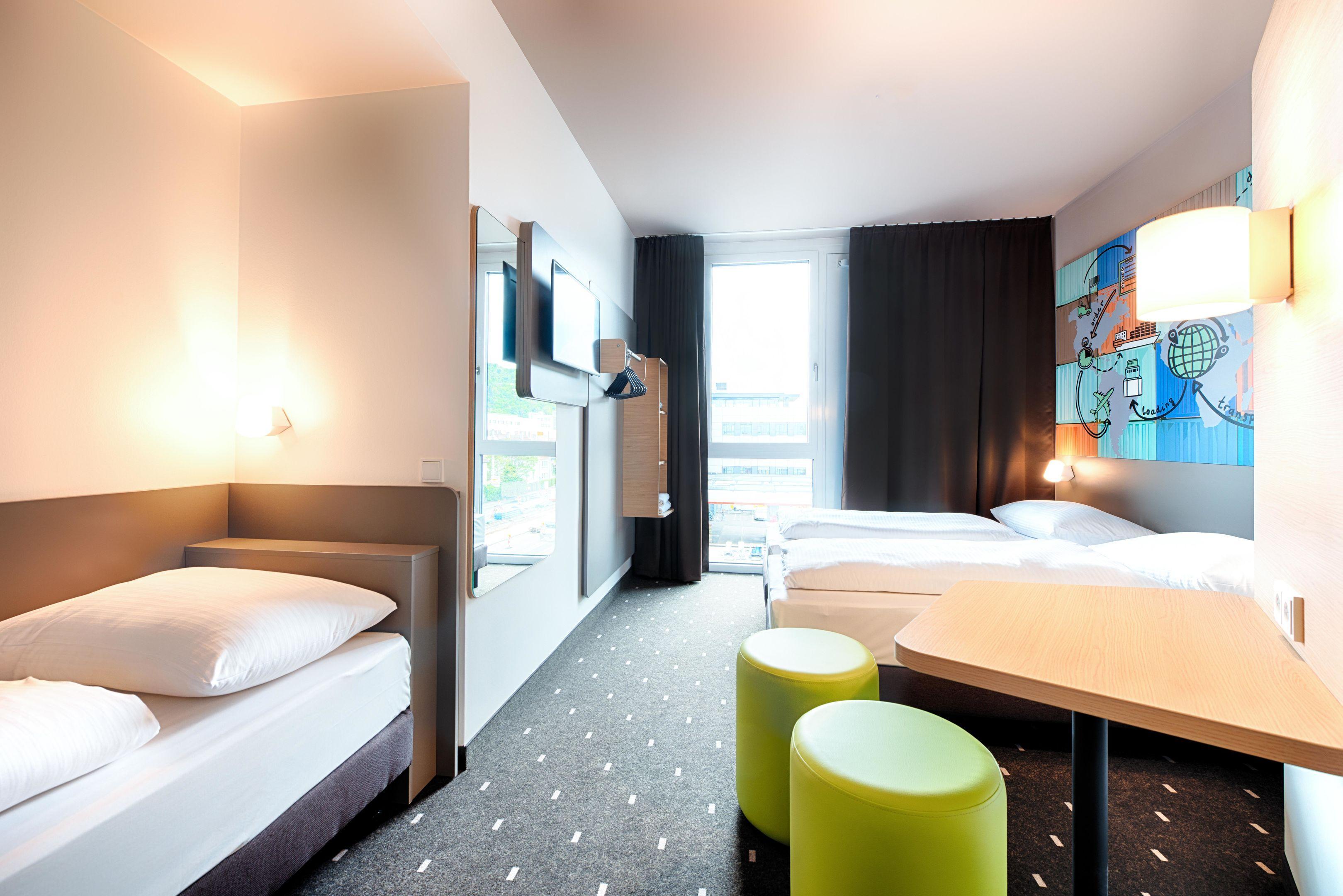 B&B Hotel Stuttgart-Neckarhafen ภายนอก รูปภาพ