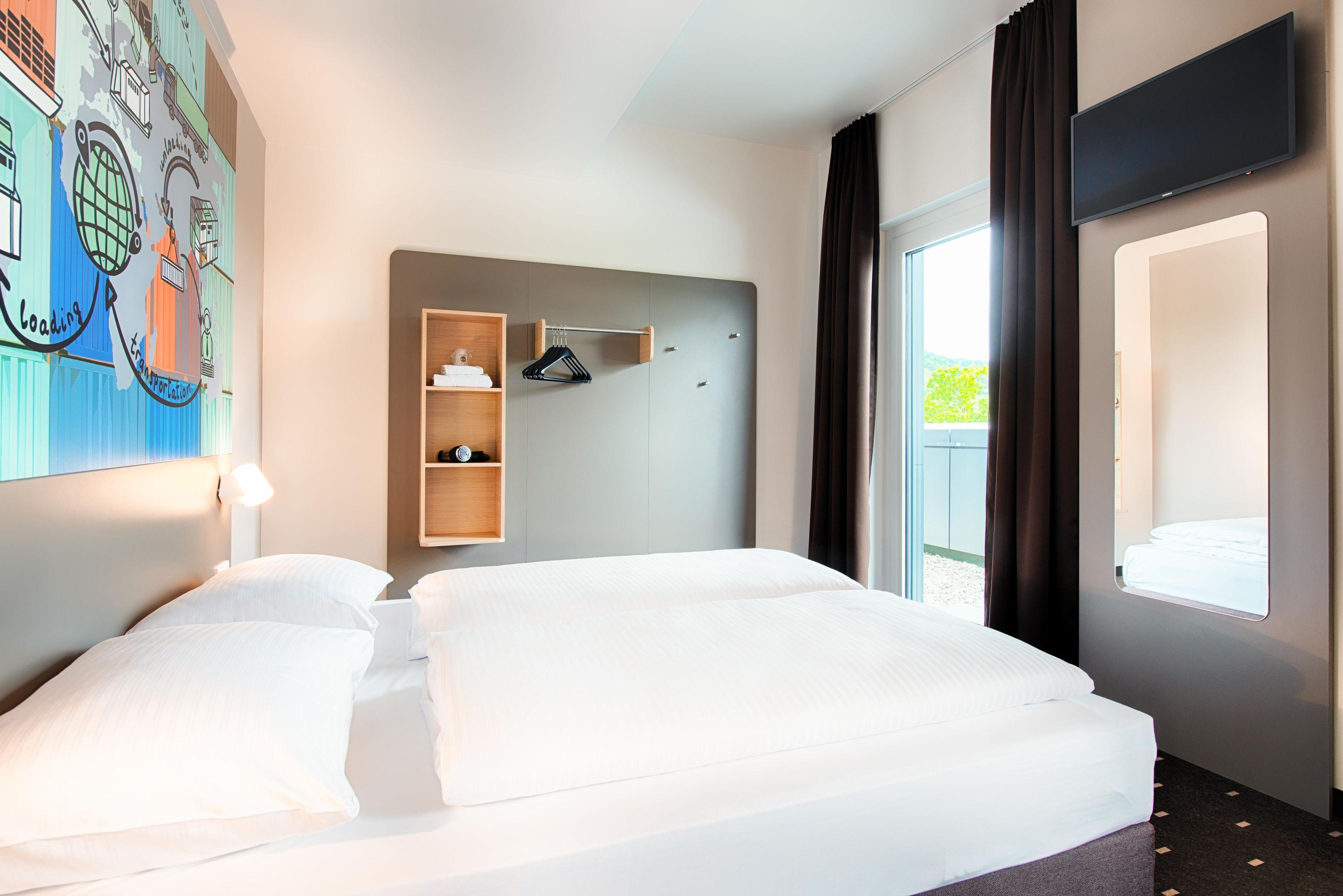 B&B Hotel Stuttgart-Neckarhafen ภายนอก รูปภาพ