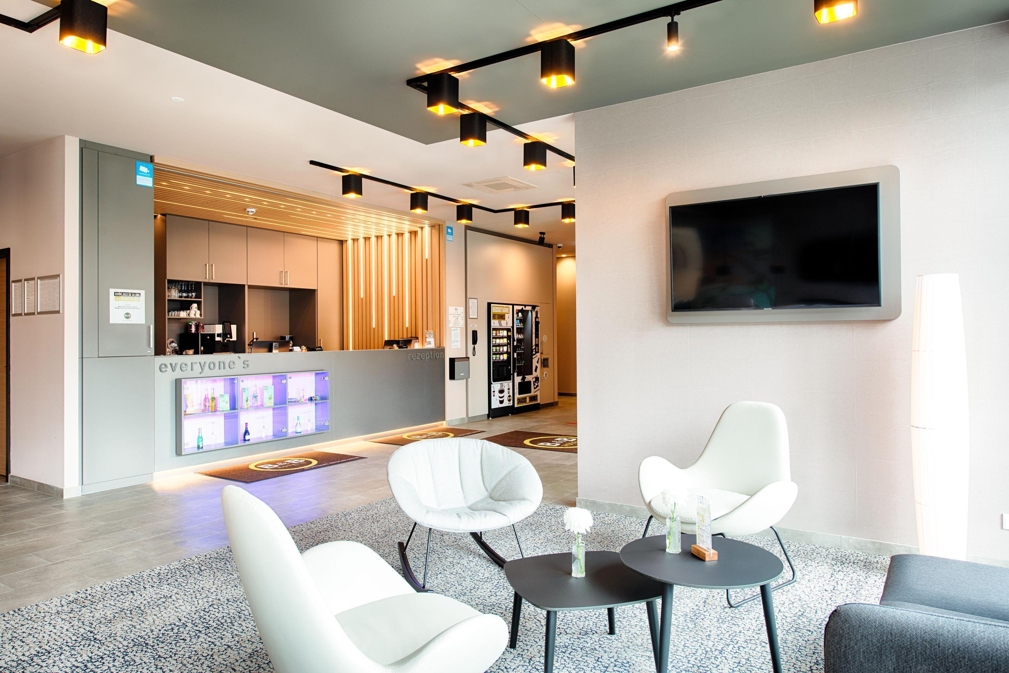 B&B Hotel Stuttgart-Neckarhafen ภายนอก รูปภาพ