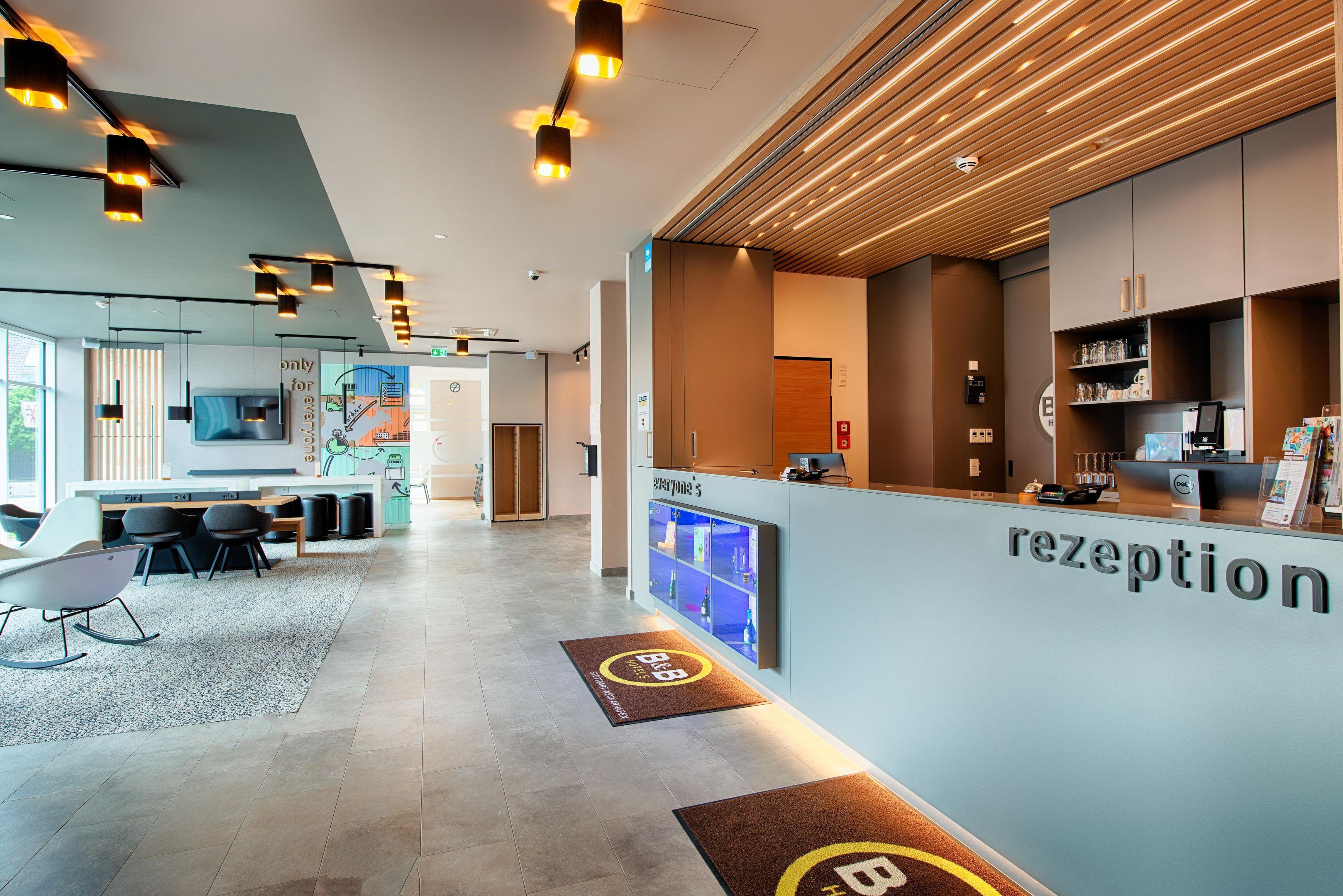 B&B Hotel Stuttgart-Neckarhafen ภายนอก รูปภาพ