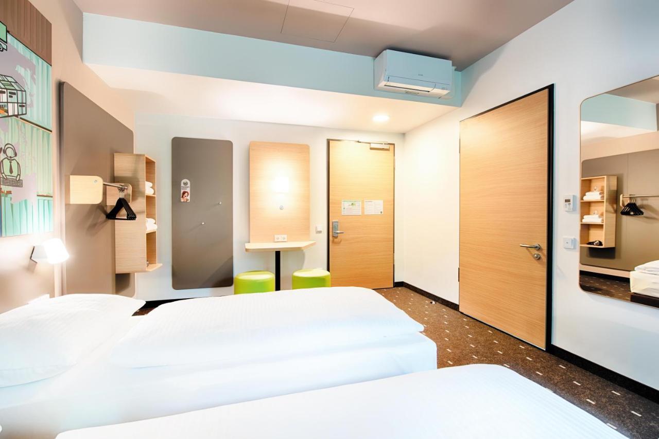 B&B Hotel Stuttgart-Neckarhafen ภายนอก รูปภาพ