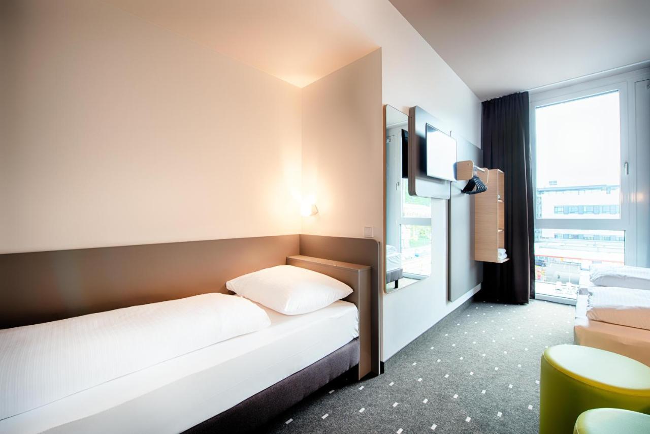 B&B Hotel Stuttgart-Neckarhafen ภายนอก รูปภาพ
