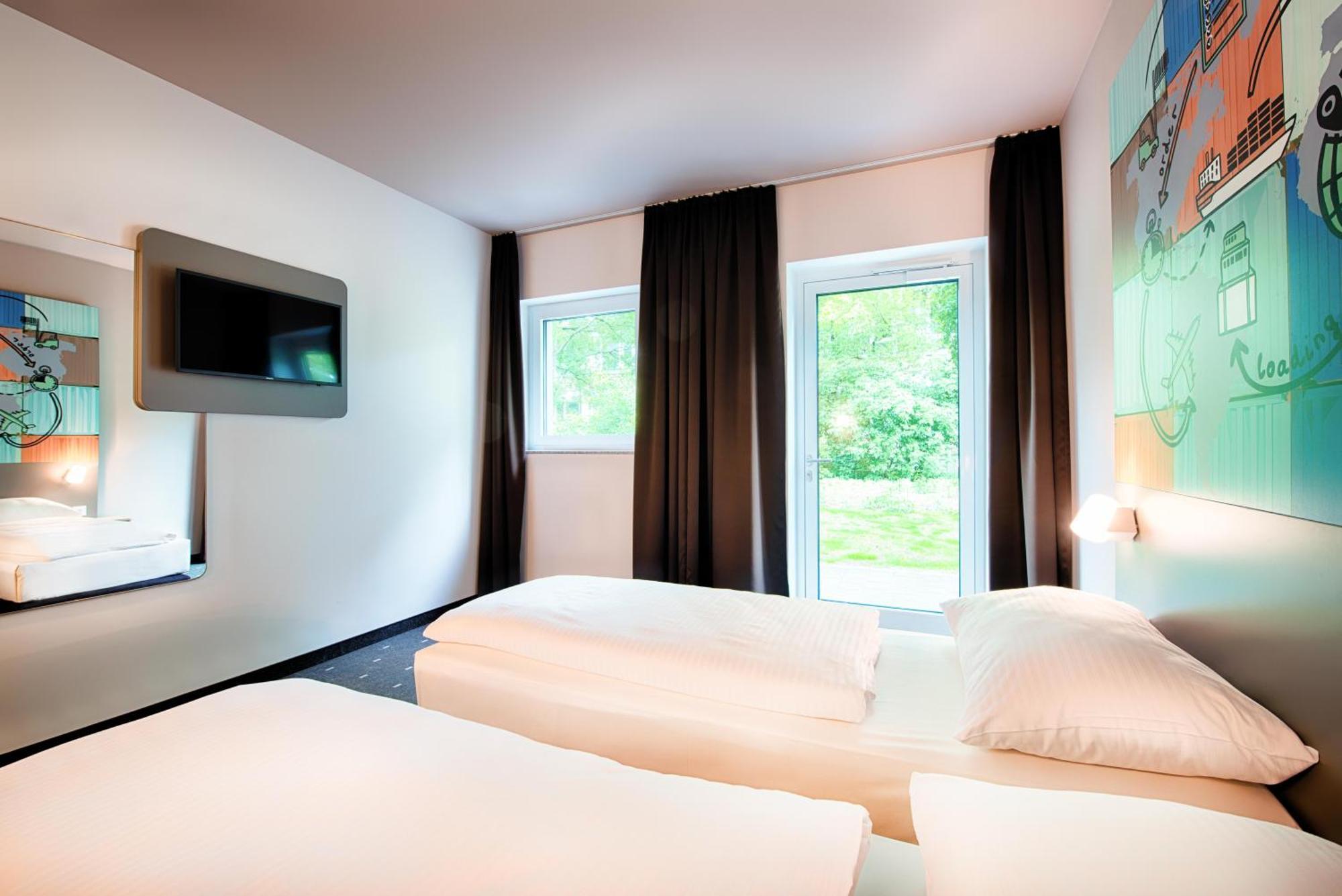 B&B Hotel Stuttgart-Neckarhafen ภายนอก รูปภาพ